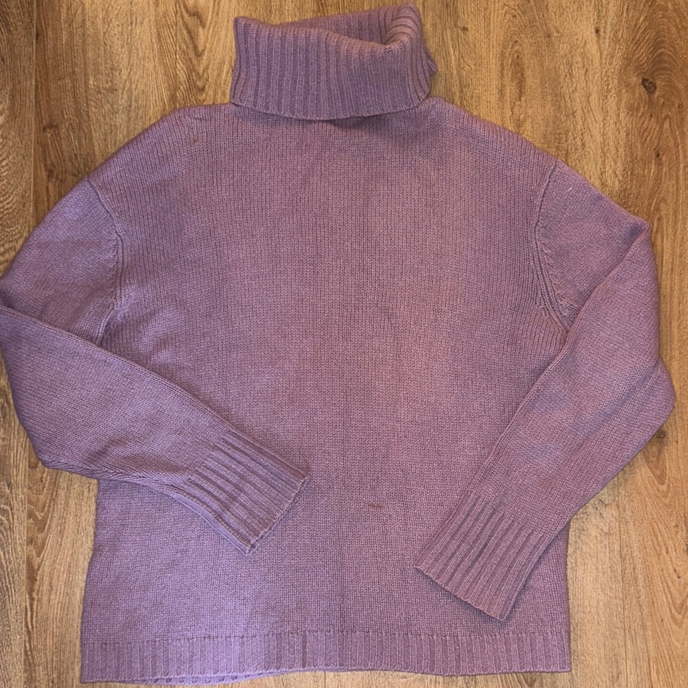 Women's Purple virgin wool Turtleneck Sweater